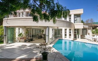 4 Bedroom House in Dainfern Golf Estate