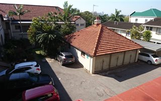 2 Bedroom Flat in Essenwood