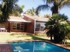 5 Bed House in Monavoni AH