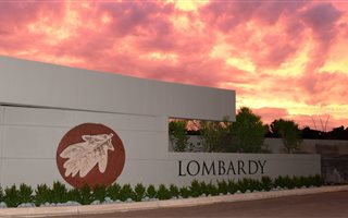 1600 m² Land available in Lombardy East