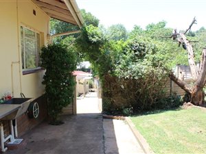 3 Bed House in Prestbury