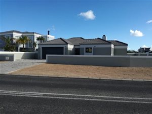3 Bed House in Country Club