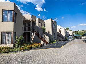 2 Bed Apartment in Glenvista