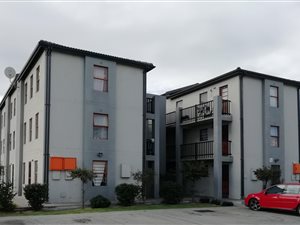 2 Bed Apartment in Eersterivier