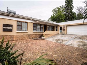 3 Bed House in Fort England