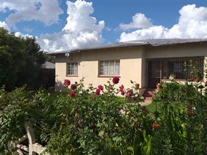 3 Bed House in Hospitaal Heuwel
