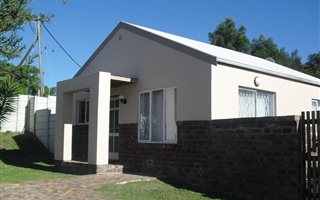 2 Bedroom Townhouse in Lorraine