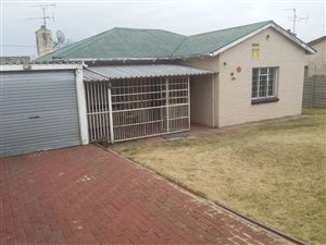 3 Bed House in South Hills