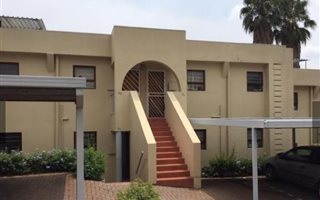 1 Bedroom Apartment in Weltevreden Park