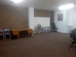 85 m² Commercial space in Ifafi