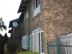 2 Bed Duplex in Weavind Park
