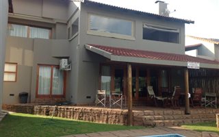 4 Bedroom House in Magalies Golf Estate