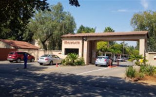 2 Bedroom Townhouse in Lakefield