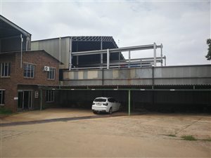 2400 m² Industrial space in Wadeville