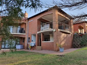 5 Bed House in Irene View Estate
