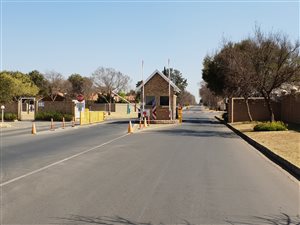 2067 m² Land available in Sharon Park