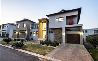 5 Bedroom House in Aspen Hills