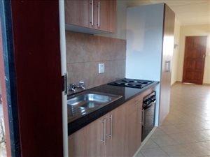 2 Bed Townhouse in Olievenhoutbosch