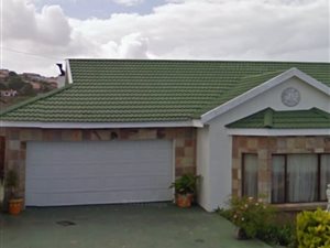 3 Bed House in Dana Bay