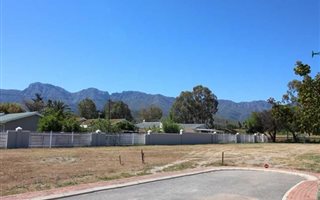 409 m² Land available in Robertson