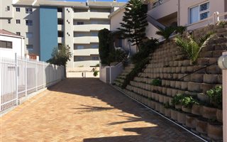 3 Bedroom Apartment in Tableview