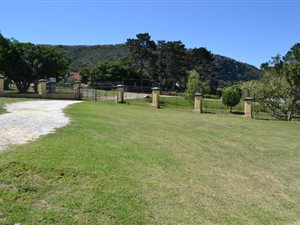 566 m² Land available in Schoongezicht