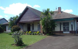 3 Bedroom House in Hayfields