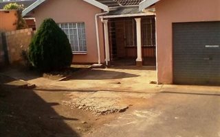 3 Bedroom House in Imbali