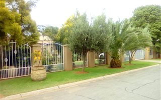 4 Bedroom House in Bardene