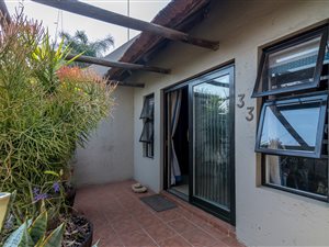 2 Bed Apartment in Sharonlea