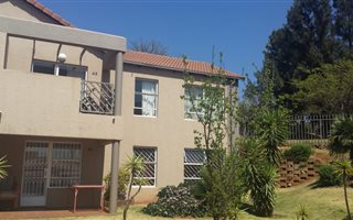 3 Bedroom Townhouse in Allens Nek