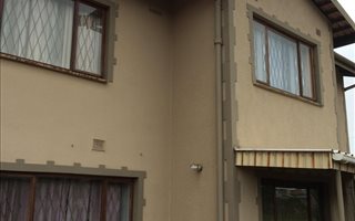 5 Bedroom House in Chatsworth Central