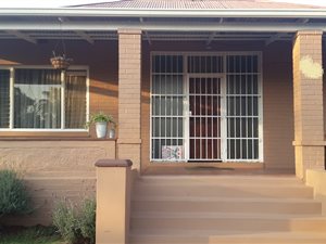 3 Bed House in Roodepoort North