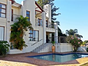 4 Bedroom House in Kosmos Ridge