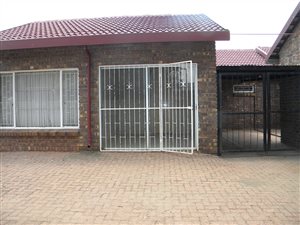 2 Bed Apartment in Erasmus