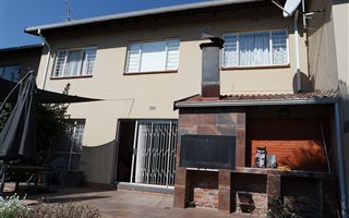 3 Bedroom Duplex in Malanshof