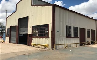 748 m² Industrial space in Rosslyn
