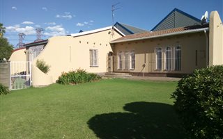 3 Bedroom House in Isandovale