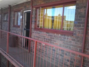 1 Bed Apartment in Westonaria