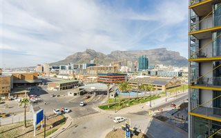 1 Bedroom Apartment in Waterfront