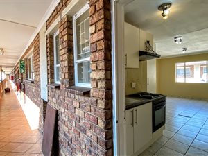 2 Bed Apartment in Kempton Park Central