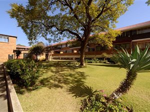 1 Bed Apartment in Westdene