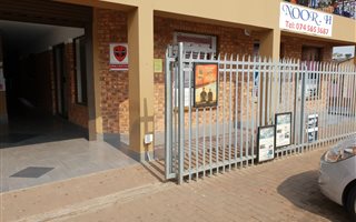 60 m² Commercial space in Caneside