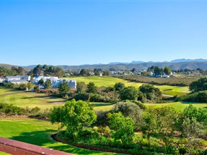2 Bed Apartment in Goose Valley Golf Estate