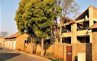 2 Bedroom Townhouse in Olympus