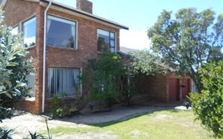 4 Bedroom House in Van Riebeeckstrand