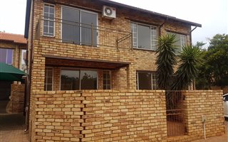 3 Bedroom Duplex in Safari Gardens