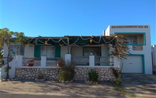 3 Bedroom House in Langebaan North