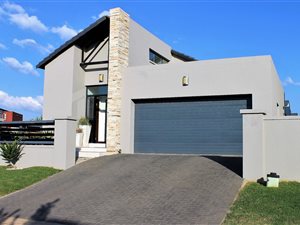 3 Bed House in Copperleaf