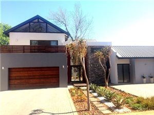 4 Bed House in Zwartkop Golf Estate
